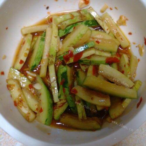 防暑降温：酸辣西瓜皮