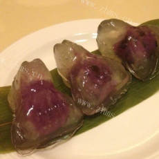美味的绿茶水晶虾饺