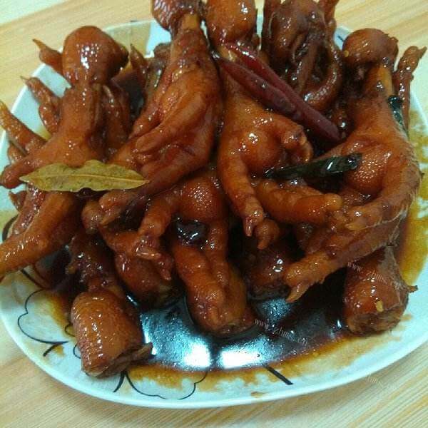 简单的酱鸡爪的做法