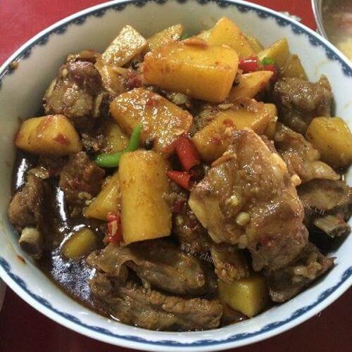 家常川味土豆烧排骨