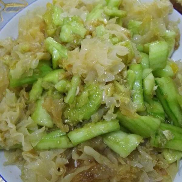 家常菜银耳拌黄瓜