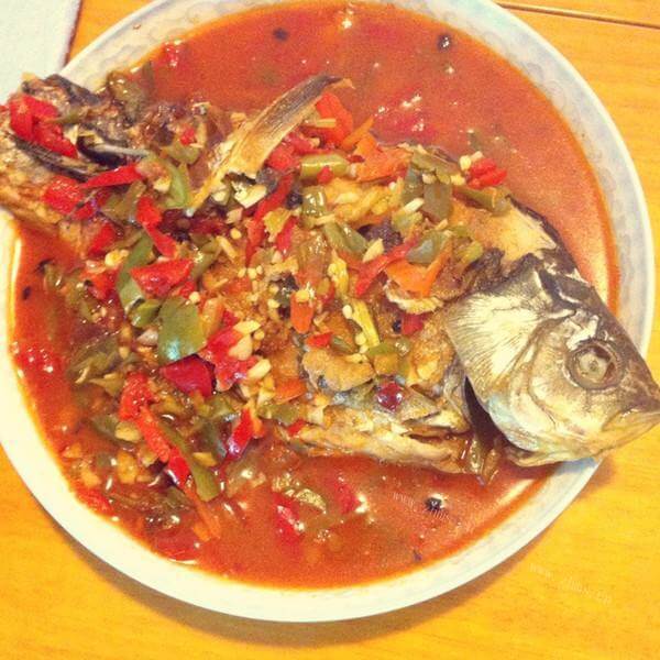 家常菜红烧鲫鱼
