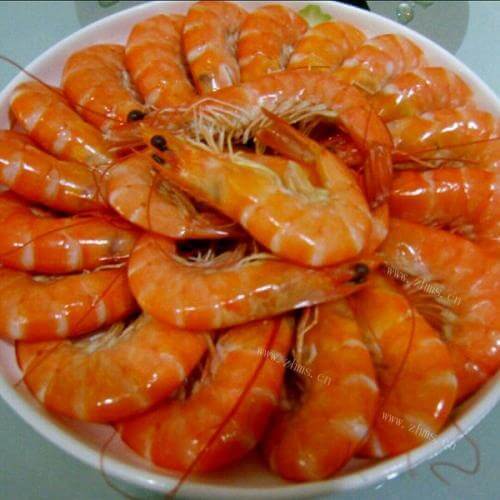 美味的白灼海虾