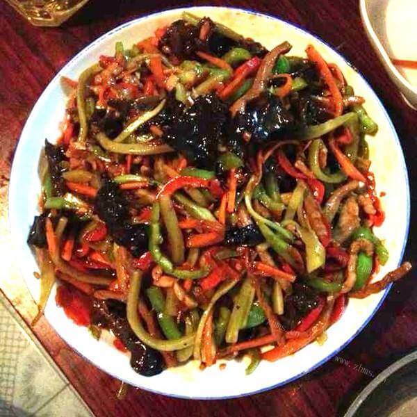 下饭的鱼香肉丝