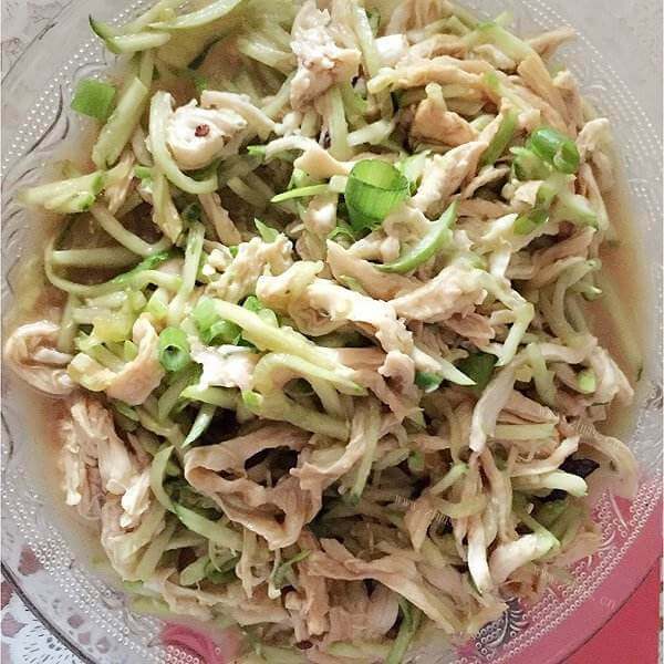 美味鸡丝黄瓜