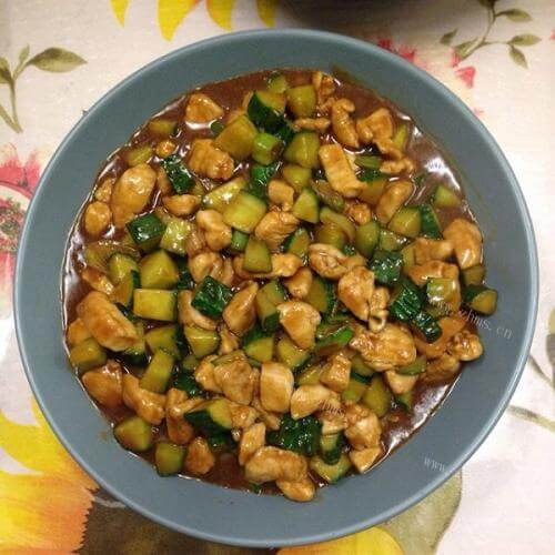 美味酱爆鸡丁