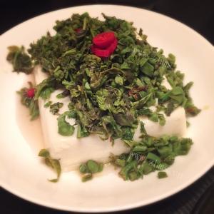 美味香椿拌豆腐