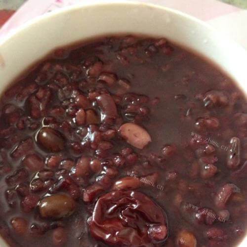 糯米促排卵黑豆粥的做法