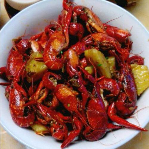 美味红烧龙虾