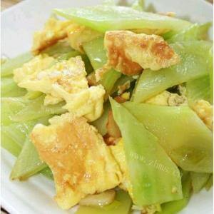 家常菜莴苣炒鸡蛋