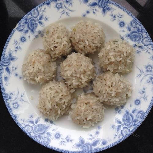 美味的珍珠丸子