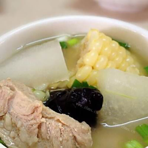 美味的冬瓜排骨汤