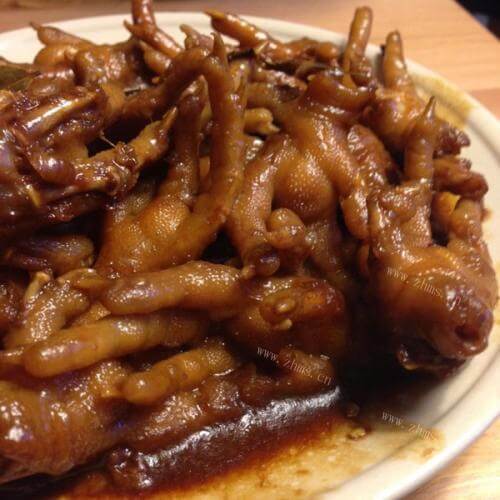 美味的香辣凤爪