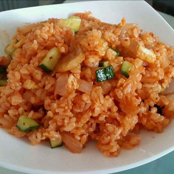 自制辣白菜炒饭