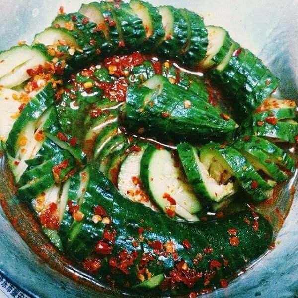 清爽的蓑衣黄瓜