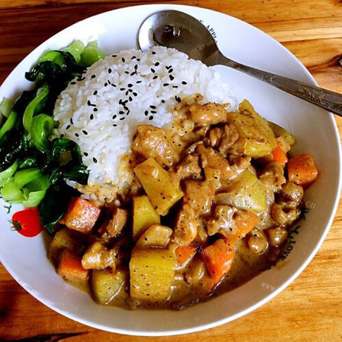 熊宝宝咖喱鸡肉饭的做法
