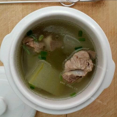美味的冬瓜排骨汤