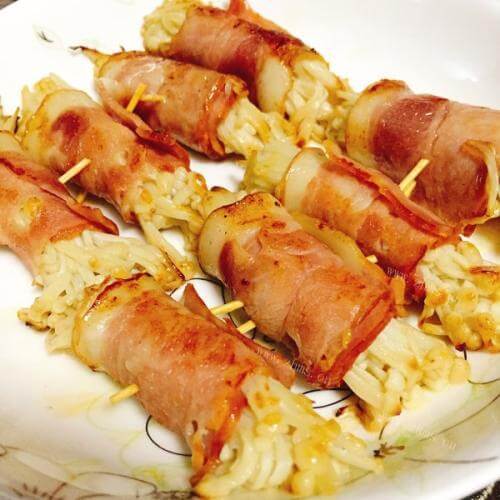 美味的培根金针菇卷