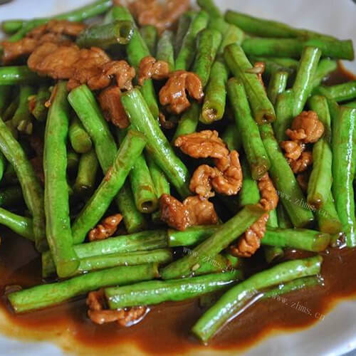 味道不错的豆角炒肉的做法