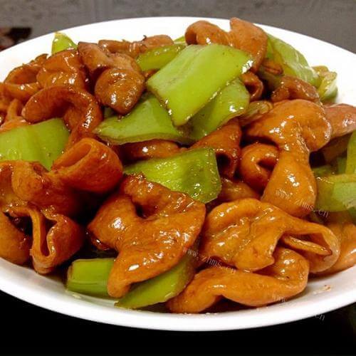美味的尖椒溜肥肠