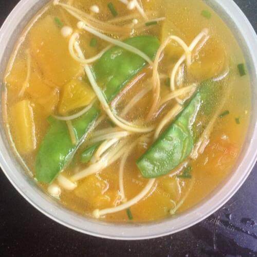 南瓜金针菇汤的做法