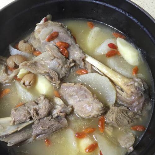 养生萝卜羊肉汤的做法