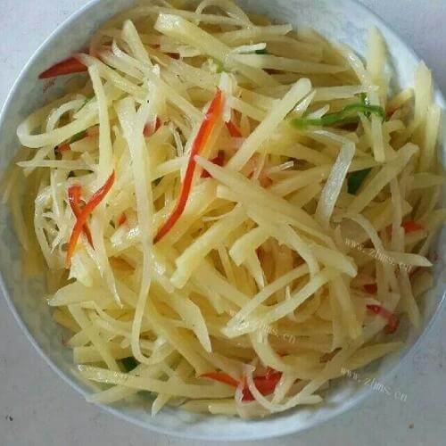 家常菜清炒土豆丝
