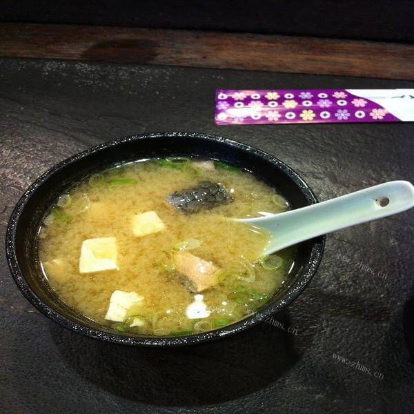 鲑鱼味噌汤
