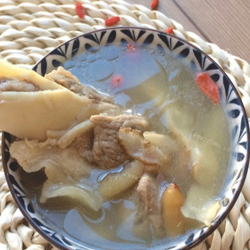 特色广东老火靓汤