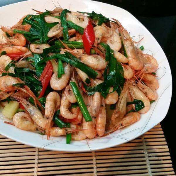 家庭版韭菜炒河虾