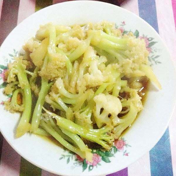 美味清炒菜花