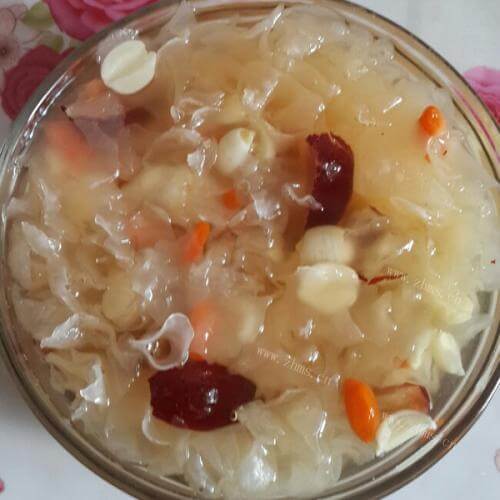 红枣银耳羹
