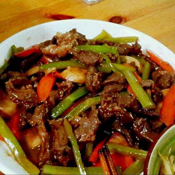 柠檬牛肉