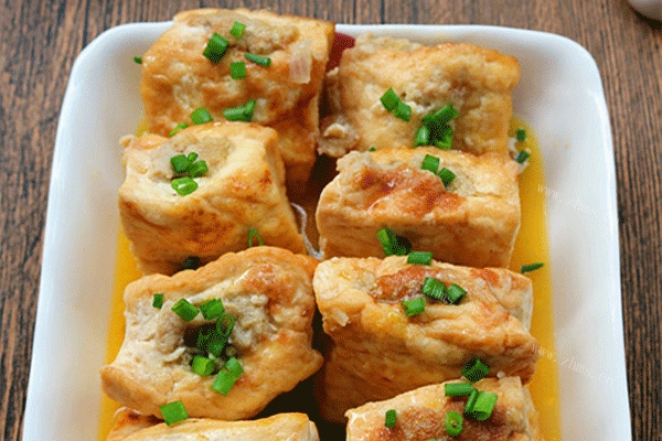 味道鲜美的鸡汤炖豆腐做法图解10)