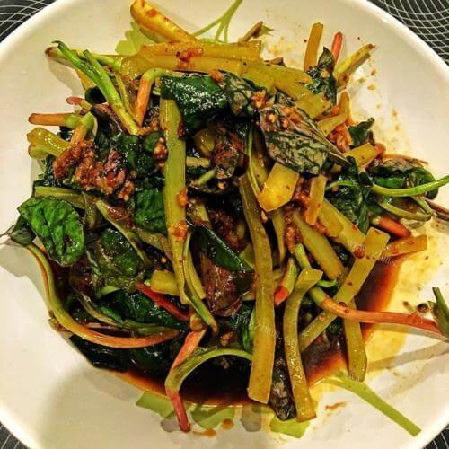 美味的凉拌折耳根