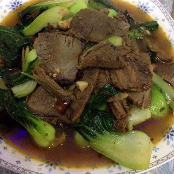 洋葱蕃茄炭烤牛肉