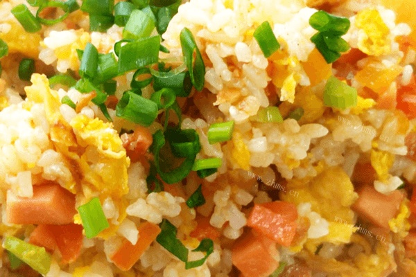 热腾腾的蛋炒饭