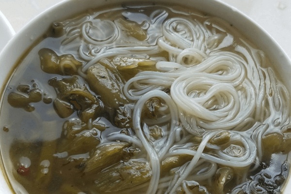 酸菜粉丝汤