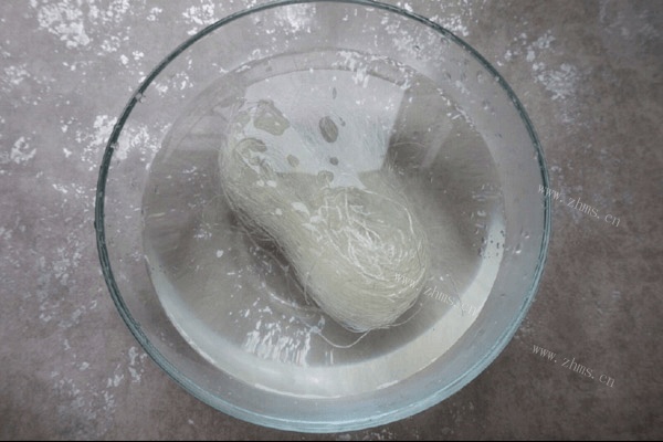 家庭版蒜蓉粉丝蒸娃娃菜做法图解1)