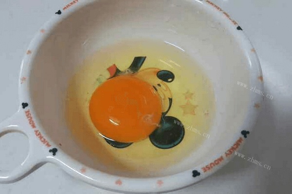 香蕉松饼-电饼铛菜谱做法图解1)