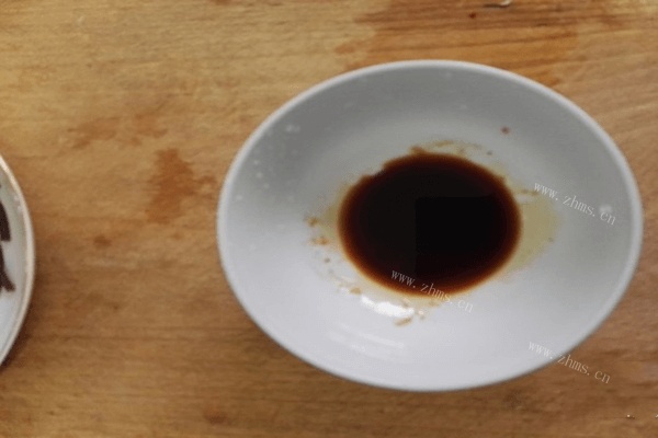 美味的凉拌蕨根粉做法图解4)