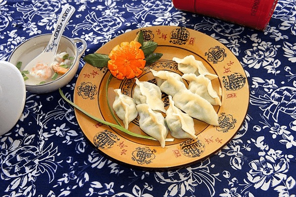 口感饱满的三鲜馅水饺做法图解6)
