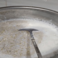 常吃不腻的牛奶燕麦粥的做法图解五