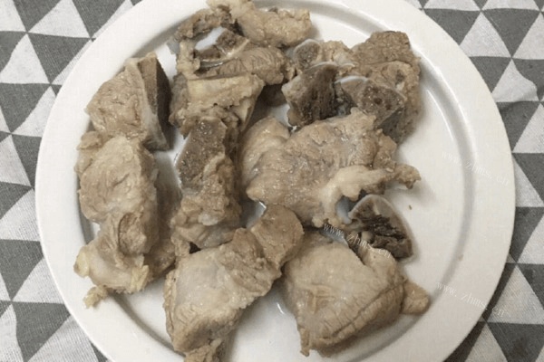 新鲜龙骨汤做法图解2)