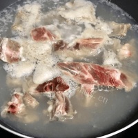 简单的清汤牛肉汤锅的做法的做法图解一