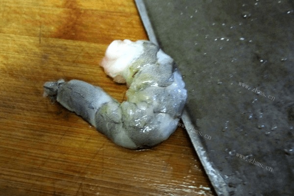 火爆的好吃的香辣虾球做法图解1)