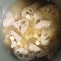 好喝的排骨藕汤的做法的做法图解五