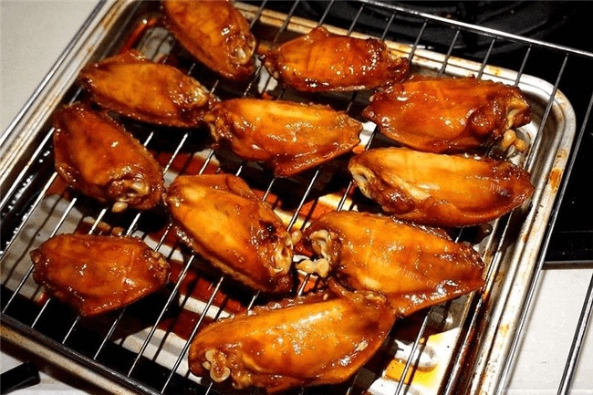 美味的蜜汁烤翅做法图解5)