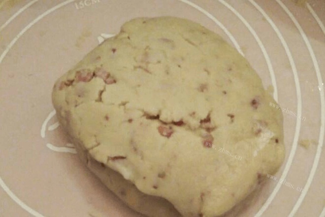 哪种月饼最好吃？美味韭菜鸡蛋月饼，你想尝尝吗？做法图解3)