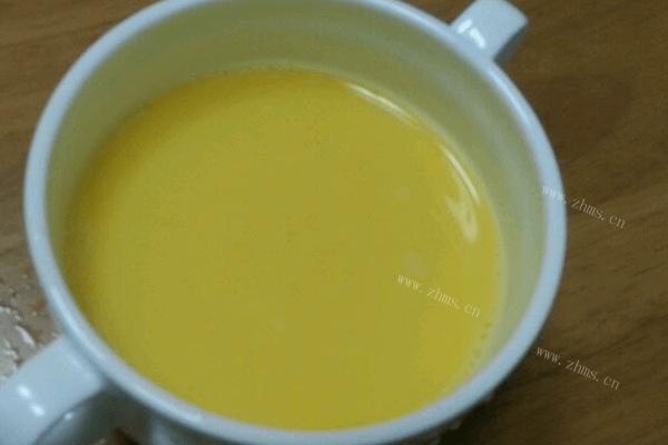 微波炉蒸宝宝蛋羹做法图解3)